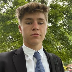 Meet your Posher, Lachlan